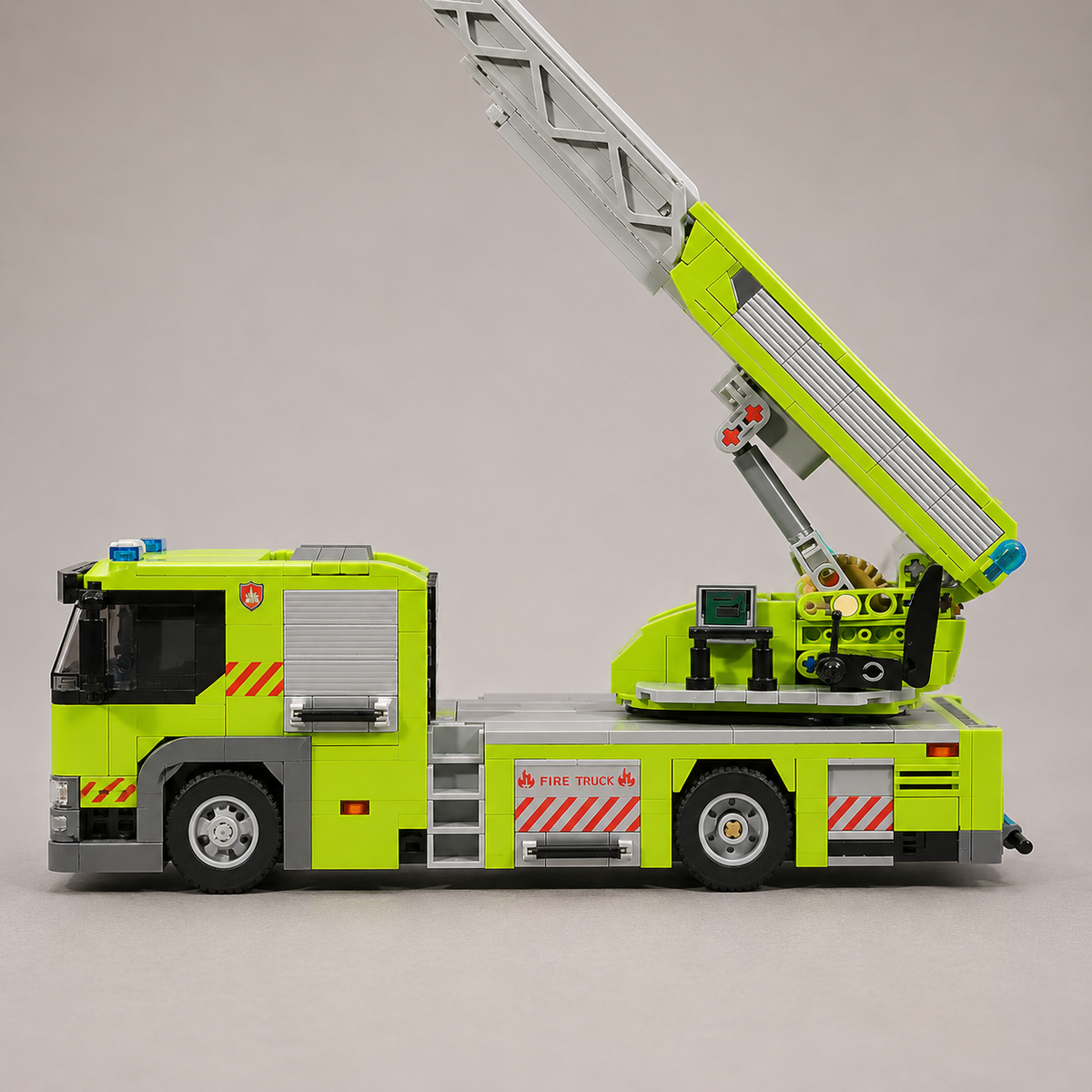 Feuerwehrfahrzeug mit Leiter | Bausteine
