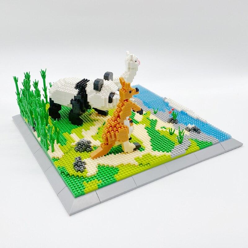 Panda, Känguru und Alpaka auf dem Gras | Bausteine