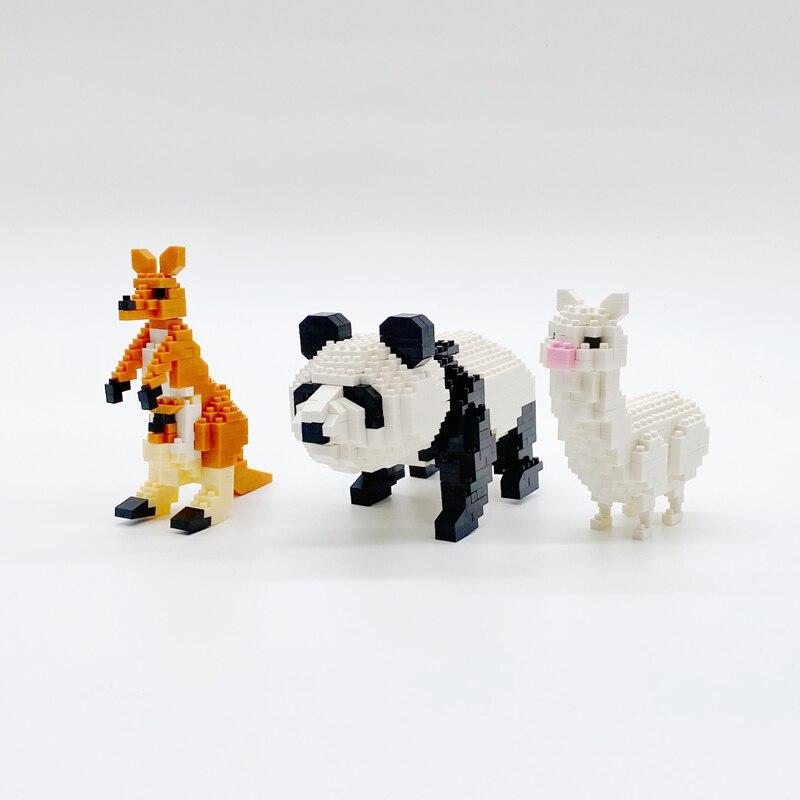 Panda, Känguru und Alpaka auf dem Gras | Bausteine